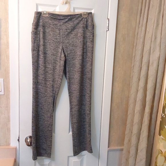 TEK GEAR ON THE GO  MEDIUM - Picture 1 of 5